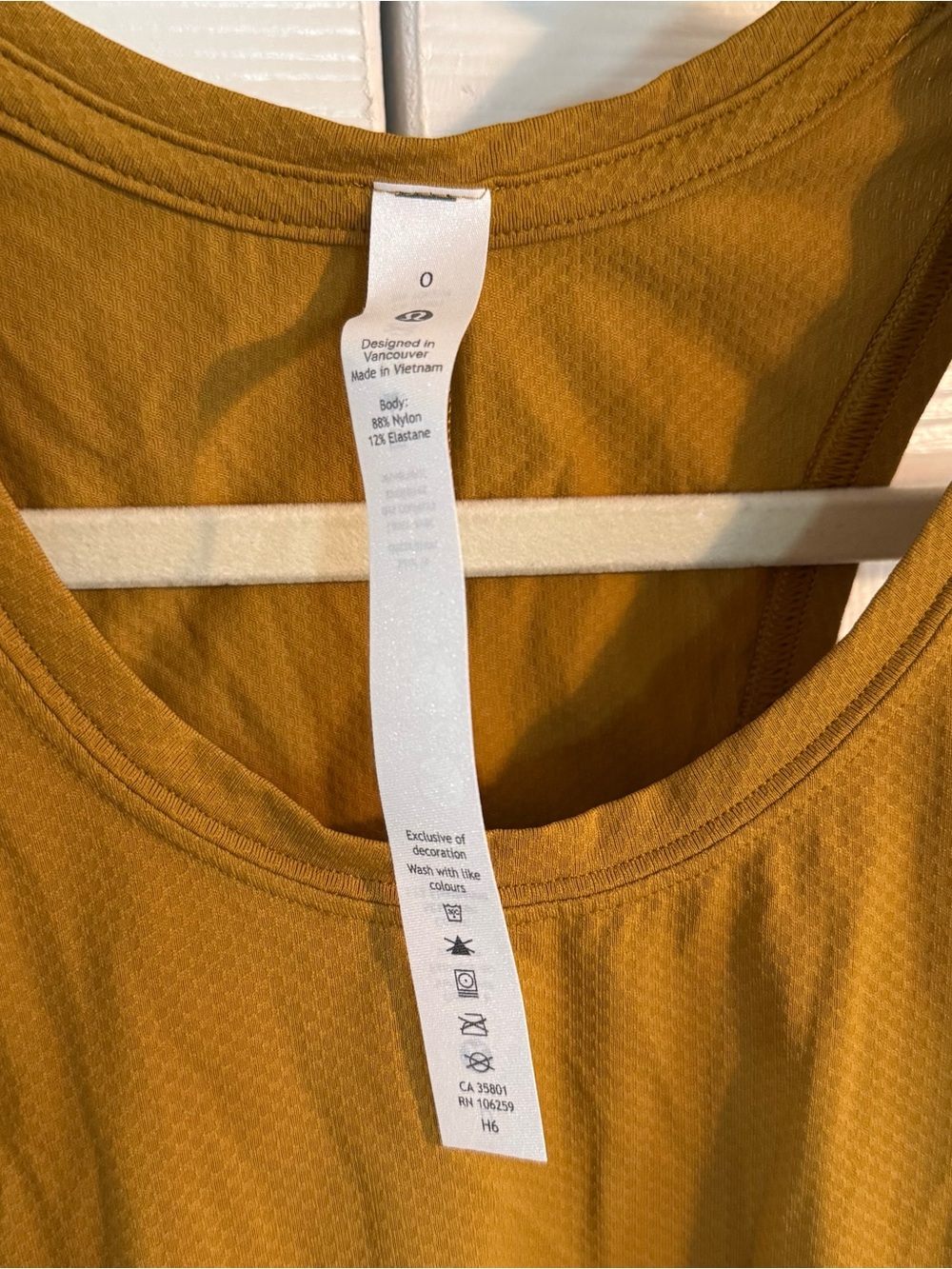 Lululemon Essential Performance Tank - Picture 2 of 3